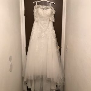 David’s Bridal Ivory wedding dress Jewel collect
